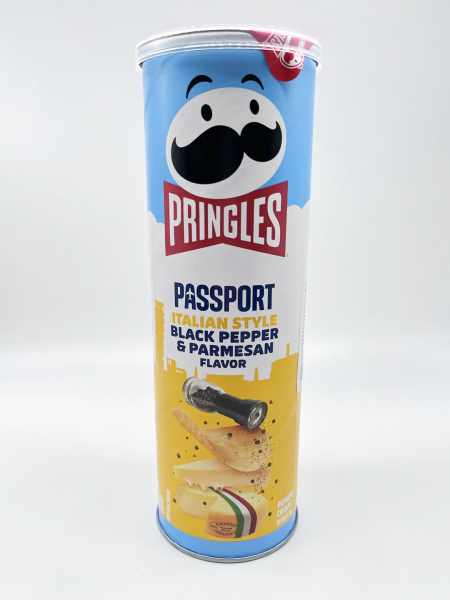 Картофельные чипсы Pringles со вкусом чёрного перца и сыра Пармезан, 110 гр